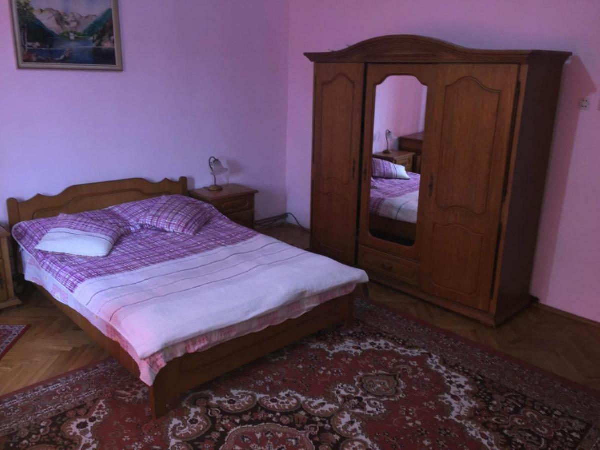 Casa Mirela Hotell Turda Eksteriør bilde