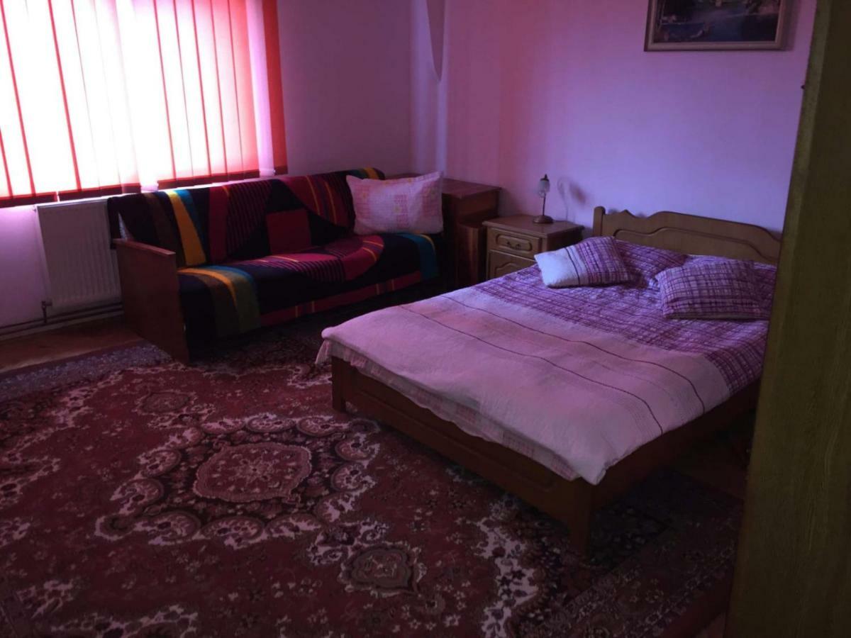 Casa Mirela Hotell Turda Eksteriør bilde